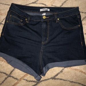High-waisted Shorts